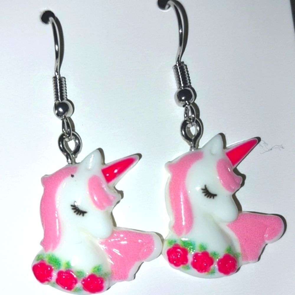 Super cute anime fashion earrings - Picture 3 of 4